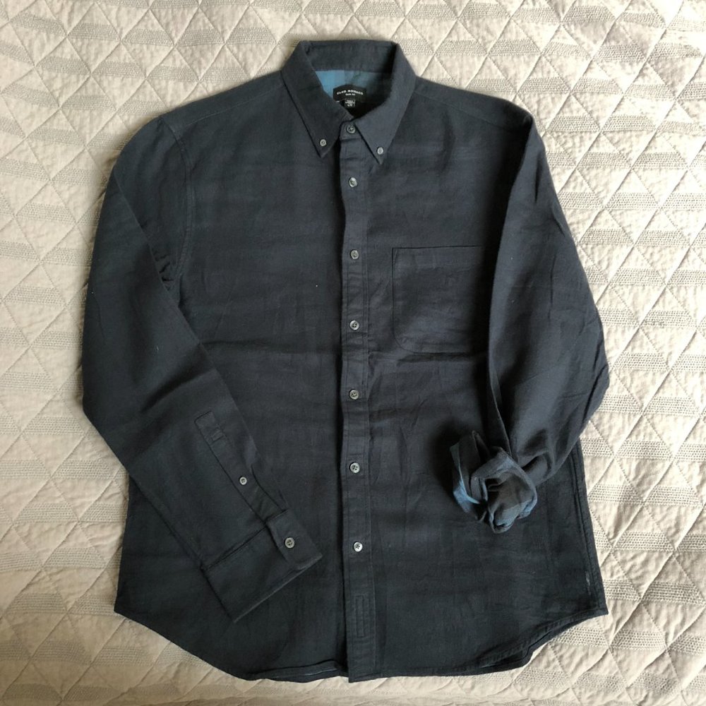 Club Monaco Men's flannel shirt, Size L